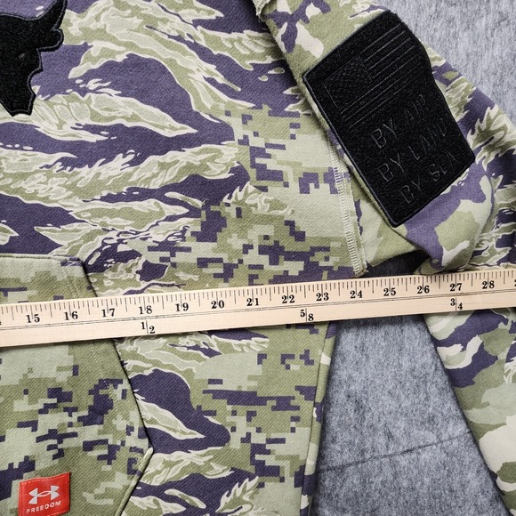 Under Armour Project Rock Veterans Hoodie Womens Medium Loose Fit Camouflage - Picture 7 of 8